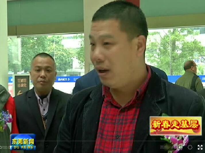 傻鸟李实的岁末脸谱